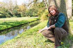 boswachter Sabine Wolters in landgoed Waardenburg en Neerijnen